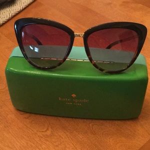 Kate Spade tortoise cat eye sunglasses and case